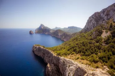 España amplia su superficie marina protegida