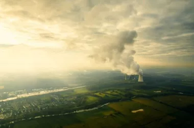 Alivio en Europa: descienden los costos de contaminación industria
