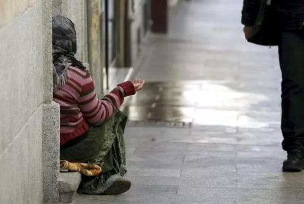 Luchar contra la pobreza y la exclusión social, prioridades para la ciudadanía española 