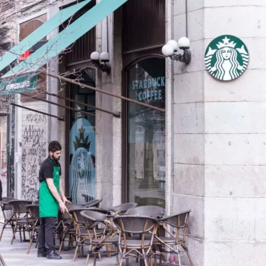 A partir de este año, Starbucks® donará la recaudación del primer día de sus aperturas