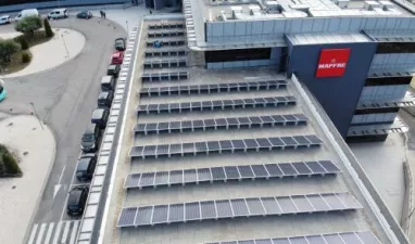 MAPFRE instala paneles solares con los que evitará la emisión anual de 162 toneladas de carbono