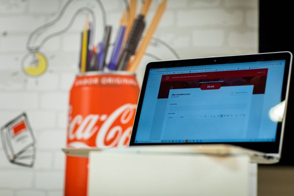 “Escribir para construir un futuro mejor”: Coca-Cola abre la convocatoria a su concurso de redacción