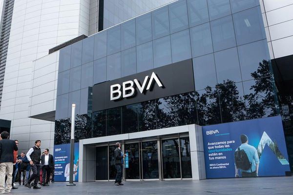 BBVA, única entidad bancaria peruana en el Sustainability Yearbook 2022