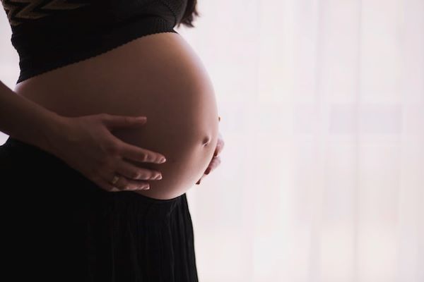 Cada dos minutos muere una mujer a causa de un embarazo de riesgo o durante el parto