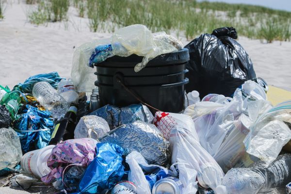 Reducir el uso de plástico y mejorar los sistemas de reciclaje existentes, claves para proteger el medioambiente