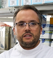 Dr. Raúl Alelú-Paz